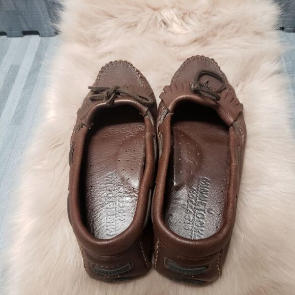 Minnetonka mocassin Tassel womens shoe - Picture 4 of 7